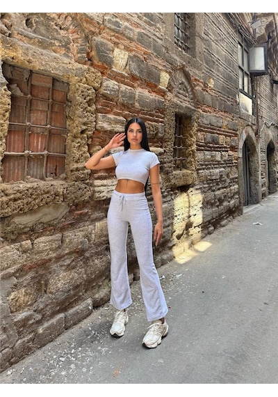 WeShaya Gri Polyamid Elastan Crop Takım Gri