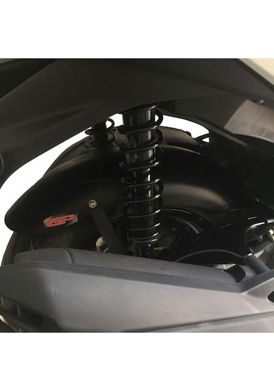 GP Kompozit Yamaha NMAX 125 / 155 2015-2020 Uyumlu Arka Çamurluk Siyah