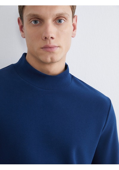 Lcwaıkıkı Classic Lacivert Dik Yaka Erkek Sweatshirt