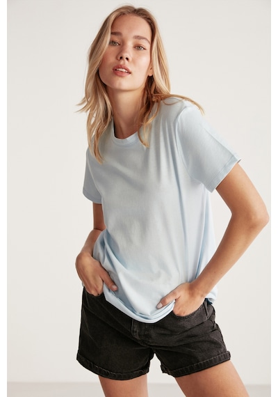 Grimelange Samantha Kadın %100 Organik Pamuklu Comfort Fit Arkası Uzun Basic Örme Açık Mavi T-shirt Açık Mavi