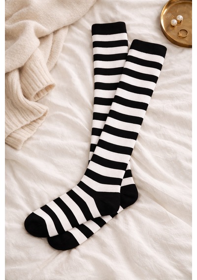 Carnaval Socks Siyah Beyaz Çoklu Çember Desenli Diz Üstü Çorap Çok Renkli