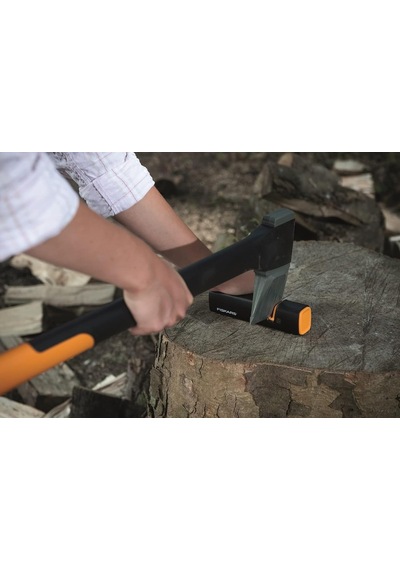 Fiskars Xsharp, Balta Ve Bıçak Bileyici, Seramik Zımpara Başlığı/gövdesi, Cam Elyaf Takviyeli Plastik, Siyah/tur