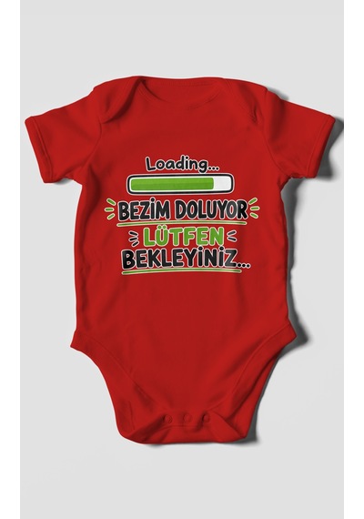 Morivokids Bezim Doluyor Lütfen Bekleyiniz Kısa Kollu Bebek Body %100 Pamuk Kırmızı