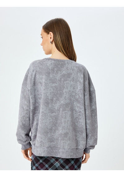 Koton Soyut Baskılı Oversize Yıkamalı Bisiklet Yaka Sweatshirt Gri Desenli 5sal10533ık Gri Desenli Gri