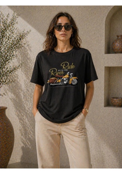 Wear Vexel Kadın Motosiklet Baskılı Tişört Bisiklet Yaka Kısa Kol Yazlık T-shirt - Siyah Çok Renkli Wear Vexel Kadın Motosiklet Baskılı Tişört Bisiklet Yaka Kısa Kol Yazlık T-shirt - Siyah Çok Renkli