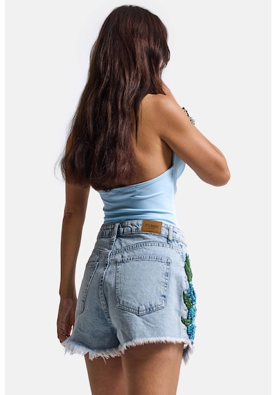 it's basic Kadın Kot Rengi 11s6-3 Özel Taş Ve Nakış Detaylı Mini Boy Denim Şort Çok Renkli