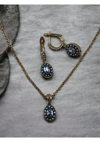 Zirkon Taşlı Oval Kesim Kolye Ve Sallantılı Küpe Seti Beyaz