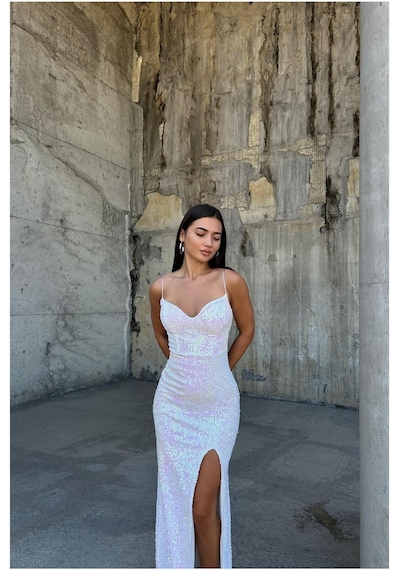 Lior Design Kadın Trend Model Kadife Kumaş V Yaka Payetli Askılı Abiye Elbise M