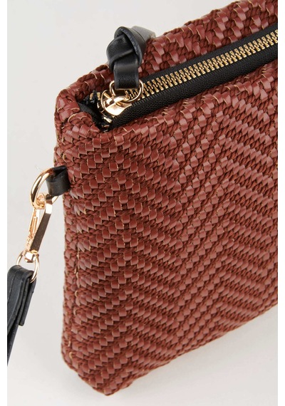 Vivaq Kadın Bellis Balık Sırtı Açık Kahve Astarlı Bilek Askılı Portföy El Ve Clutch Çanta Kahverengi