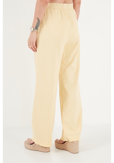Lela Pamuklu Belden Bağlamalı Yüksek Bel Geniş Paça Cepli Regular Fit Pantolon Bayan Pantolon 668yp4760 Sarı Lela Pamuklu Belden Bağlamalı Yüksek Bel Geniş Paça Cepli Regular Fit Pantolon Bayan Pantolon 668yp4760 Sarı