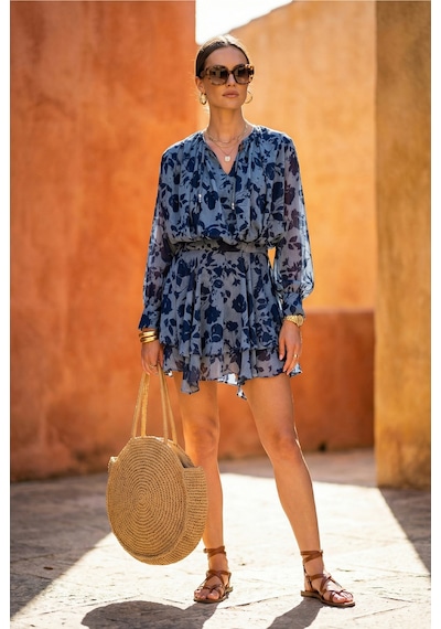 Fashion Cocktail Yapraklar Desenli Lifli Şifon Dökümlü Katlı Uçuşan Fiyonklu Mini Yazlık Romance Elbise Lacivert Fashion Cocktail Yapraklar Desenli Lifli Şifon Dökümlü Katlı Uçuşan Fiyonklu Mini Yazlık Romance Elbise Lacivert