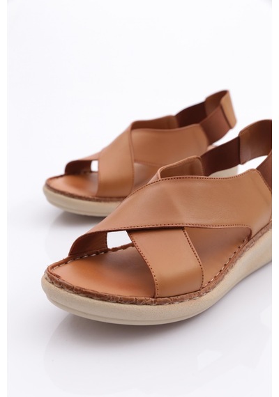 Dgn 317 Kadin Arkasi Lastikli Sandalet 317-2132-R1755 Taba