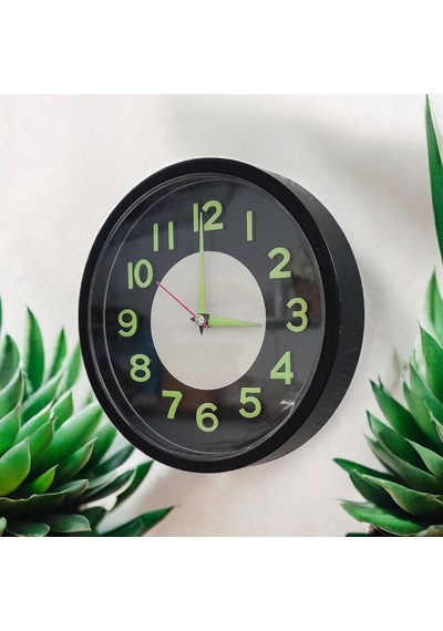 Fosforlu Kabartma Rakam Küçük Çocuk Odası Siyah Duvar Saati Çap 22 Cm Siyah