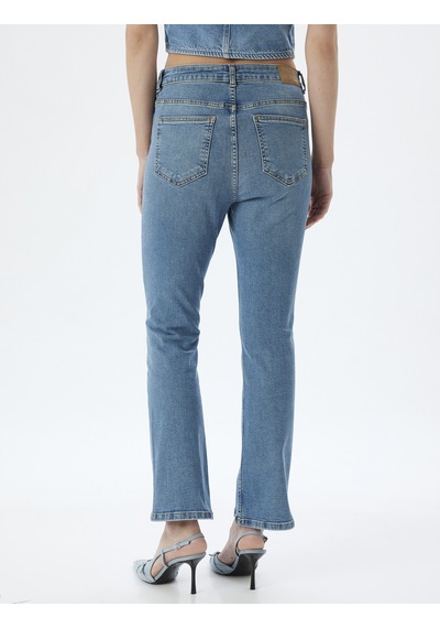 Koton İspanyol Paça Kot Pantolon Skinny Fit Düğmeli Pamuklu - Kick Flare Jean Açık İndigo 4sal40067md Açık İndigo Koton İspanyol Paça Kot Pantolon Skinny Fit Düğmeli Pamuklu - Kick Flare Jean Açık İndigo 4sal40067md Açık İndigo