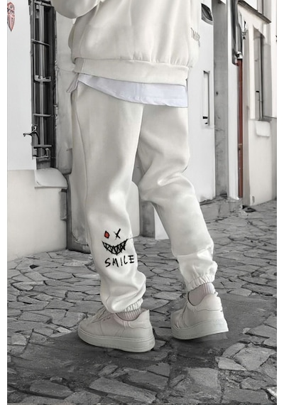 Smile Face Beyaz Jogger Eşofman Altı - Paça Baskı Detaylı Lastik Paça Baskılı Rahat Tarz Beyaz Smile Face Beyaz Jogger Eşofman Altı - Paça Baskı Detaylı Lastik Paça Baskılı Rahat Tarz Beyaz