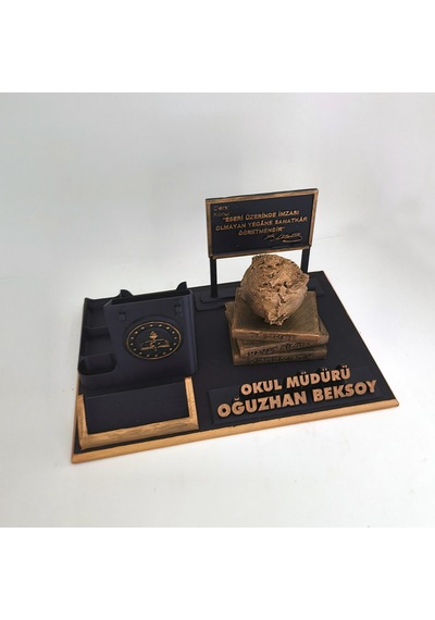 Kişiye Özel Okul Müdürü Masa İsimliği Ve Kartvizitlik Gold - Siyah