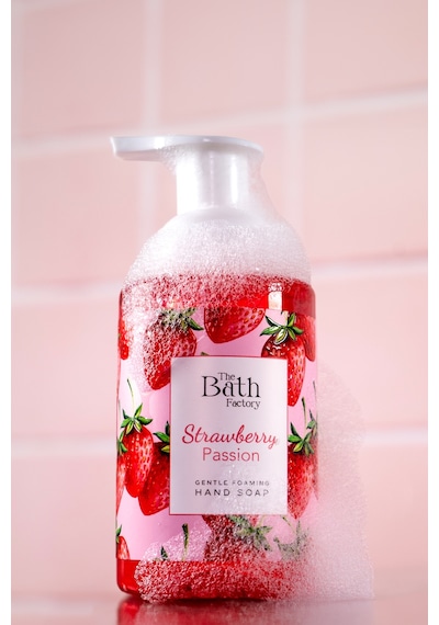 The Bath Factory Çilek Özlü Nemlendirici Köpük Sabun 300 ML