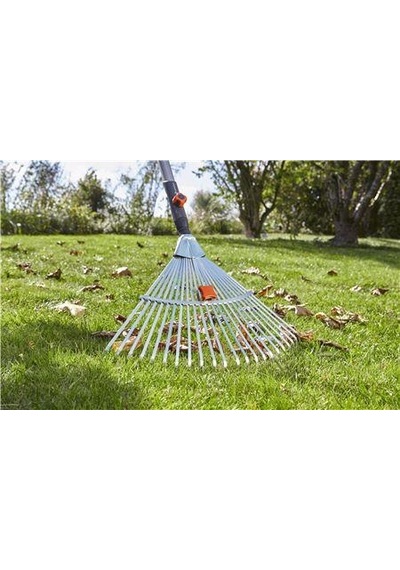 Gardena 3103 C/s Ayarlı Tel Çim Tırmığı