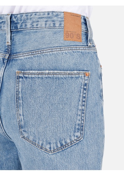 Colins 900 Laris Normal Kesim Yüksek Bel Geniş Paça Mavi Kadın Pantolon Denim Colins 900 Laris Normal Kesim Yüksek Bel Geniş Paça Mavi Kadın Pantolon Denim