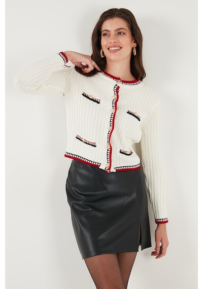 Lela Premium Regular Fit Bisiklet Yaka Renk Bloklu Düğmeli Crop Bayan Hırka 680Hi00550 Ekru