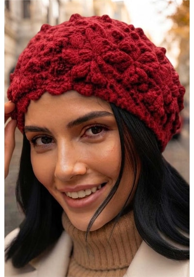 Uniquetrenders Kadın Çiçek Motifli Kabartmalı Örme Triko Kışlık Bere Kırmızı