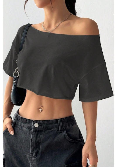 Kadın Antrasit Kayık Yaka Oversize Crop T-shirt Antrasit