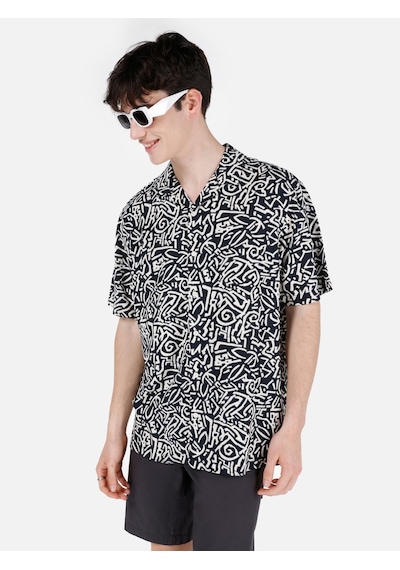 Colin's Colins Regular Fit Shirt Yaka Desenli Lacivert Erkek Kısa Kol Gömlek Cl1067545 Q1.v1 Nav Lacivert