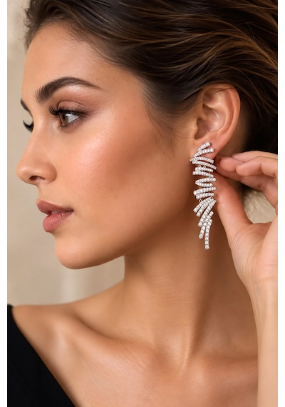 Valmont Accessories Zirkon Taşlı Sallantılı Kadın Küpe Gümüş Renk Şık Abiye Tasarım