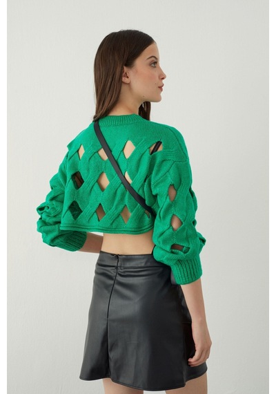 Yeşil Oversize Delikli Triko Crop Kazak - Yeşil