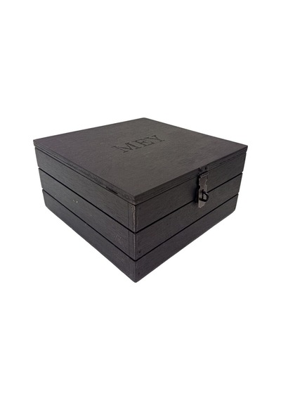 İsme Özel Opak Siyah Ahşap Kutu Lazer Kazımalı 22x22x10 Cm