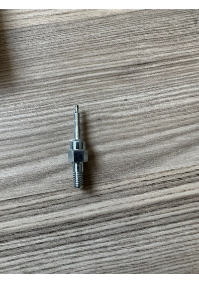 Küpe Takma Pensi Iğnesi