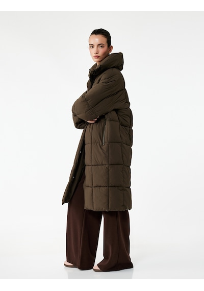 Koton Fermuarlı Cepli Dik Yaka Uzun Kollu Kapitone Su İtici Oversize Uzun Şişme Mont Haki 6wak00231ew Koton Fermuarlı Cepli Dik Yaka Uzun Kollu Kapitone Su İtici Oversize Uzun Şişme Mont Haki 6wak00231ew