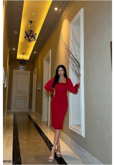 Saten Kumaş Abiye Kare Yaka Kesim Balık Elbise Kırmızı