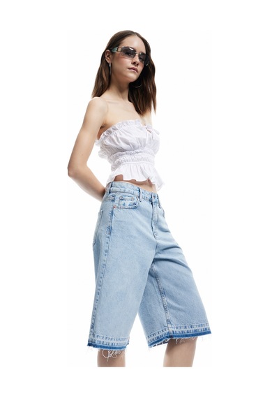 Koton Pamuklu Pis Paça Düğmeli Cepli Denim Bermuda Şort Açık İndigo 5sal40316md Açık İndigo Koton Pamuklu Pis Paça Düğmeli Cepli Denim Bermuda Şort Açık İndigo 5sal40316md Açık İndigo