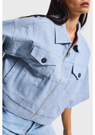 Kadın Mavi Renk Oversize Cep Detaylı Özel Tasarım Denim Ceket