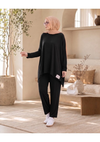 Unika Boutique Kadın Arma Detaylı Salaş İkili Takım siyah