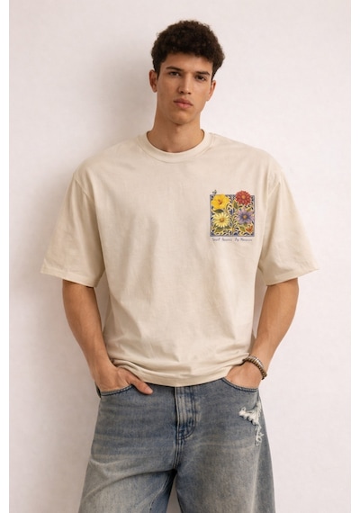 Tarz Cool Erkek Floral Baskılı Tişört Oversize Fit, Sırt Desenli Small Moments Big Memories Bej