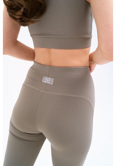 Normal People Aurı - Yüksek Bel Toparlayıcı Tayt Activefit Kumaş Yeşil