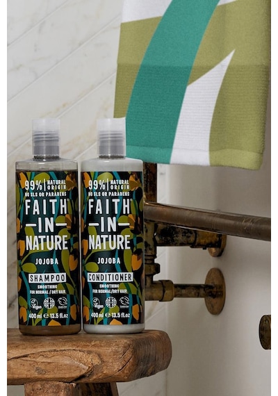 Faith in Nature %99 Doğal Pürüzsüzleştirici Şampuan Jojoba Normal & Kuruya Dönük Saçlar İçin 400 ML