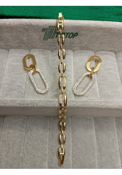 Tiptop/ Gold Renk Zirkon Taşlı Sallantılı Model Çelik Küpe - Zincir Model Zirkon Taşlı Bileklik Gold