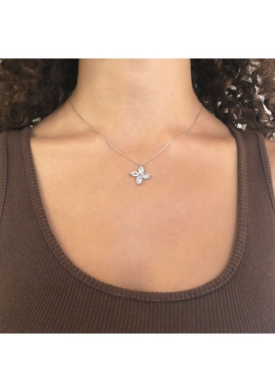 Ferizz Zirkon Taşlı Çiçek Şekilli Gümüş Kolye Gk-336