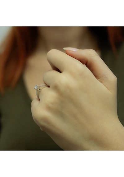 Lova I Renk 0,25 Karat Pırlanta Tektaş Yüzük - IDL Sertifikalı