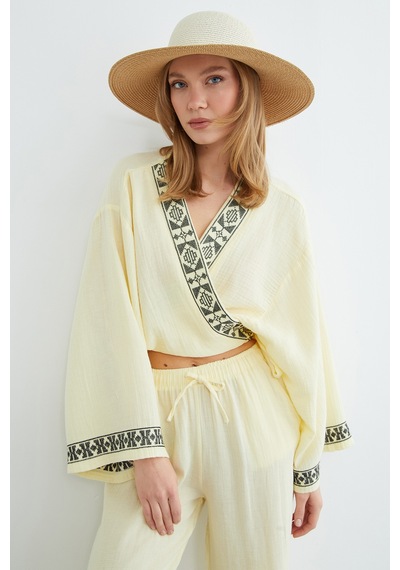 Fullamoda Yakası Ve Kolu Nakışlı Bağlamalı Kimono Sarı