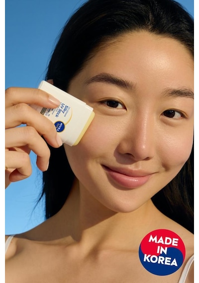 Sun Spf50 Yüksek Güneş Korumalı Stick Yüz Güneş Kremi 15 Gr,hassas Yüz Bölgeleri,kokusuz Formül