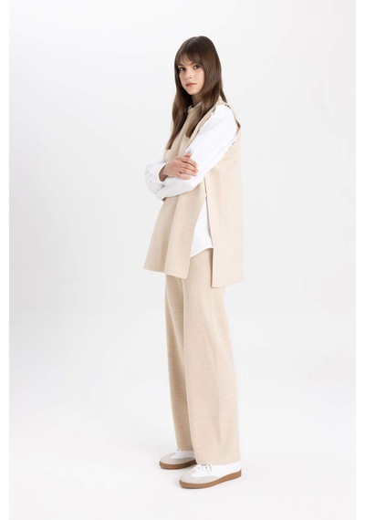 Defacto Triko Pantolon Straight Fit Geniş Bol Paça C2088AX24SPBG662 Bej