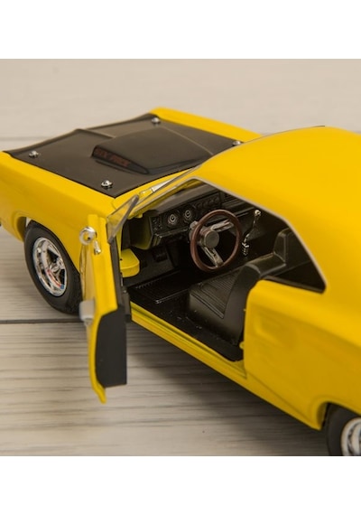Motormax 1969 Dodge Coronet Super Bee 1/24 Sarı Model Araba