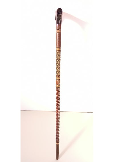 Ahşap Baston K-03 Gürgen Burgu Ve Baklava Kesimi Oymalı.