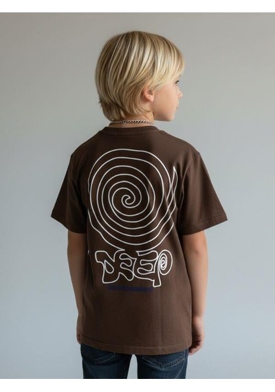 Zekids Erkek Çocuk Sırt Baskılı Tasarım T-shirt-16955 Kahverengi