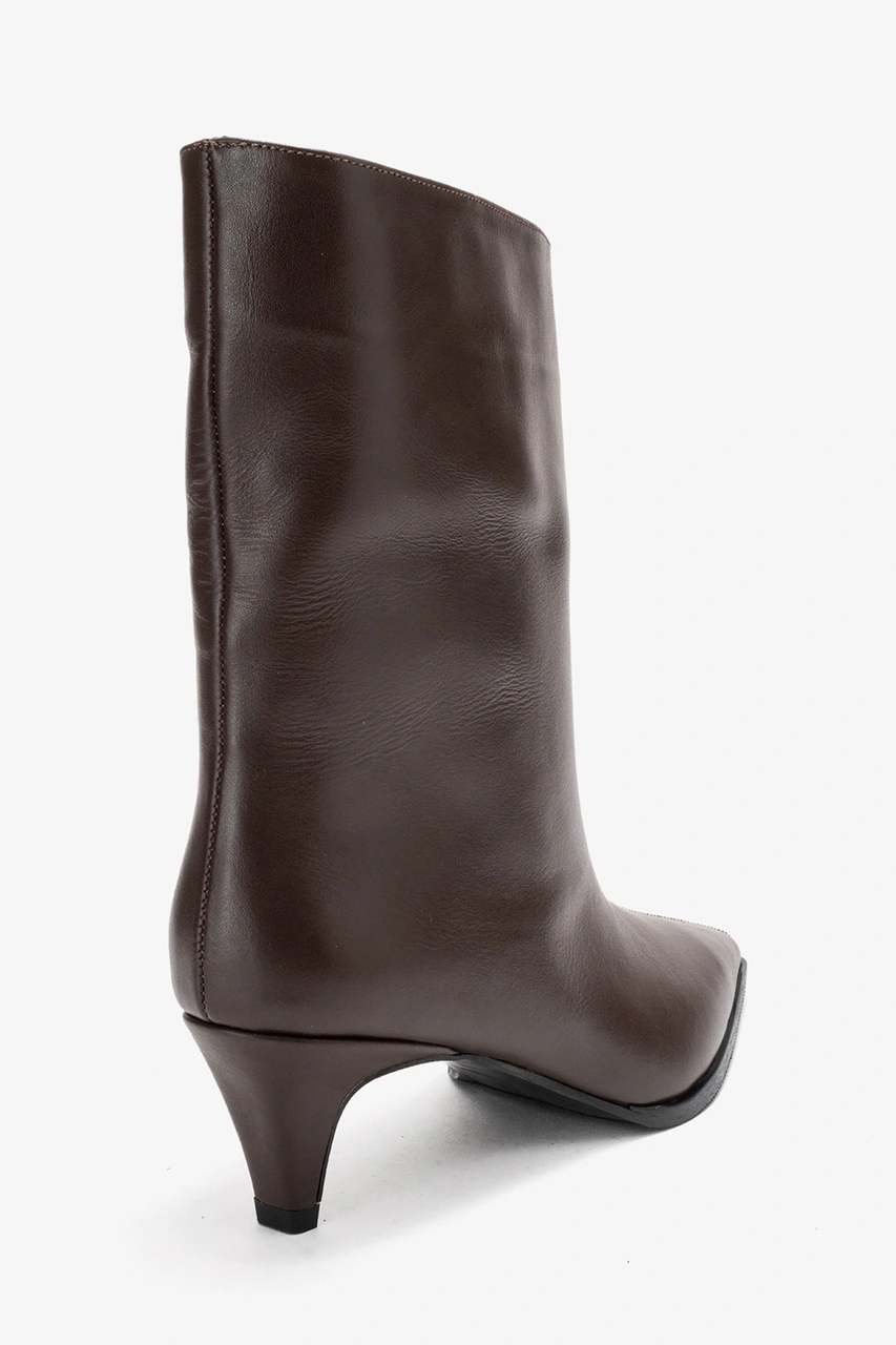 Luvishoes Luvi Shoes Aleo Kahverengi Cilt Hakiki Deri Sivri Burunlu Kadın Kısa Topuklu Bot Kahverengi Deri Luvishoes Luvi Shoes Aleo Kahverengi Cilt Hakiki Deri Sivri Burunlu Kadın Kısa Topuklu Bot Kahverengi Deri