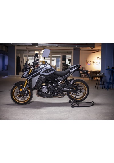 Suzuki - Gsx-s1000 İle Uyumlu Kaydırmaz 6d Karbon 40 Parça Tank Pad Seti Gc81 Karbon - Siyah